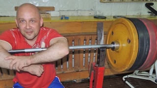 Алексей Арефьев установил международные рекорды в жиме лежа