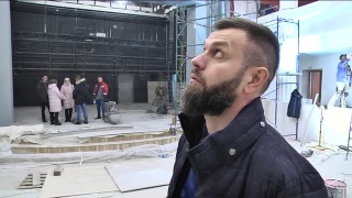 В КоммунАрте уже красят зал