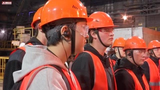 Студенты КИТ на экскурсии в доменном цехе