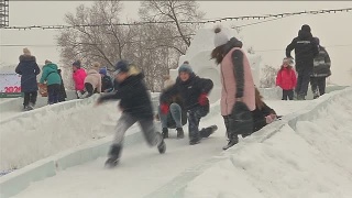 Снежный городок в Заводском районе