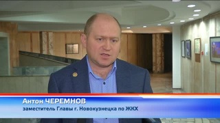 Не выбрасывайте горячую золу в контейнеры