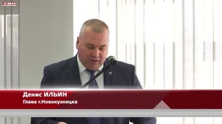 В мэрии вручали паспорта школьникам В мэрии вручали паспорта школьникам