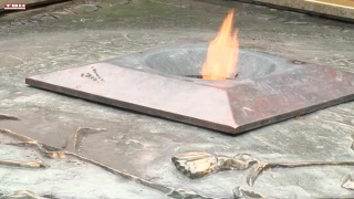 Возложение цветов на Бульваре Героев