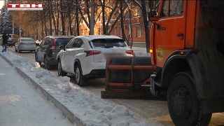 Эвакуация машин с улиц вокруг Металлургов