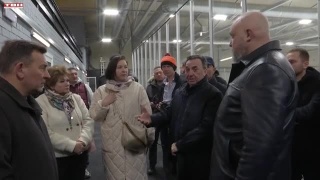 Губернатор на малой арене в Новоильинке