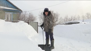 НЕ оставшиеся в снегах. Дорожная служба разреза «Березовский» расчистила дороги в поселках Новокузнецкого и Прокопьеского районов