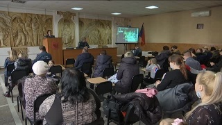 Работа героев – в детских рисунках