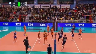 ВК «Кузбасс» на 1 месте в группе Лиги чемпионов