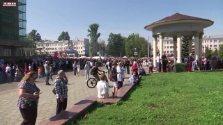 Гуляния на Театральной площади