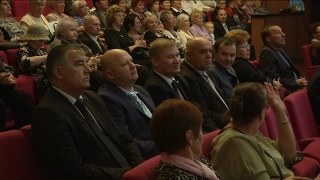 Ветеранов ЕВРАЗ ЗСМК поздравили с праздником