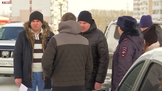 Припаркованные авто – помеха в уборке снега